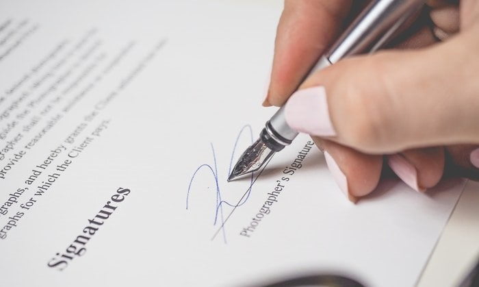 How to Write a Contract Between Your Agency and a Client