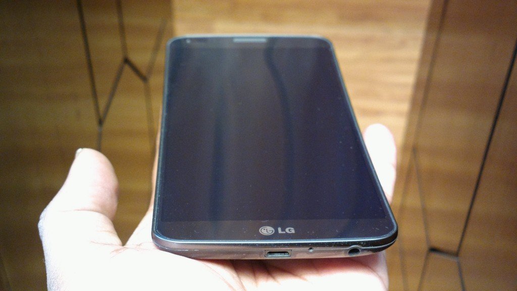 LG G Flex Bezel Display