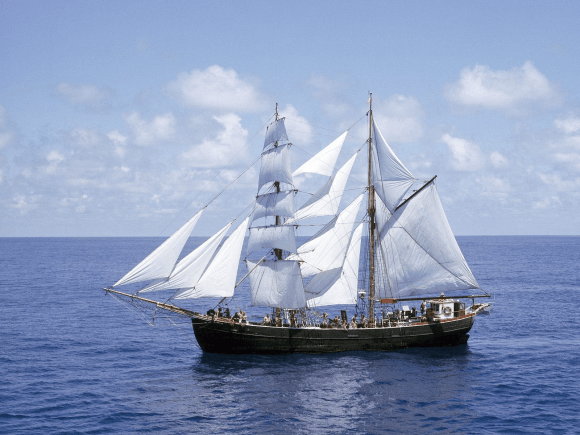 Ships and Vessels Wallpaper Pack – Free Download
