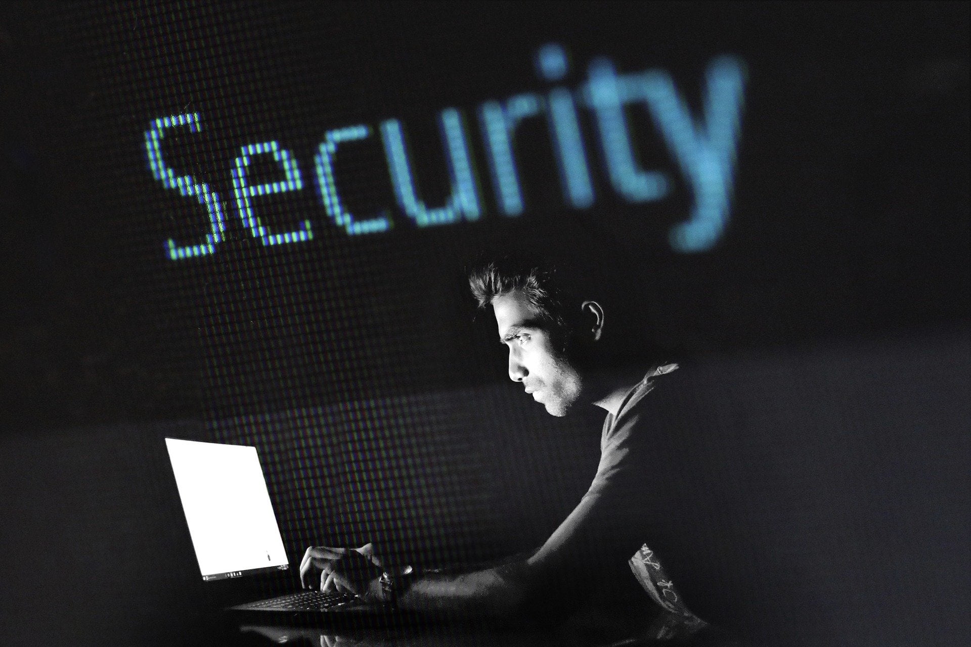 scan cyrber security threat macbook